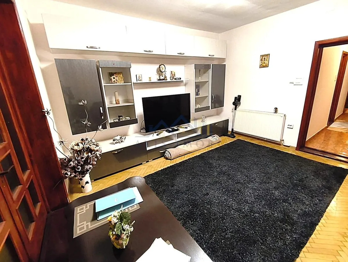 Apartament 3 camere  Ultracentral Buzau - foto 2