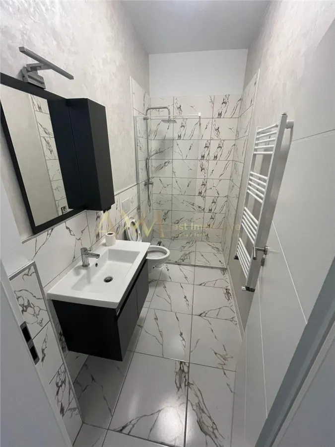 Vanzare apartament 2 camere - foto 3