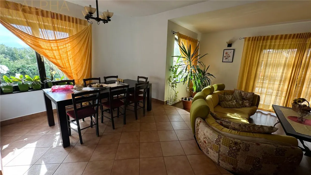 Casa Spatioasa 5 Camere, 325mp utili si Foisor, Teren 534mp - foto 13