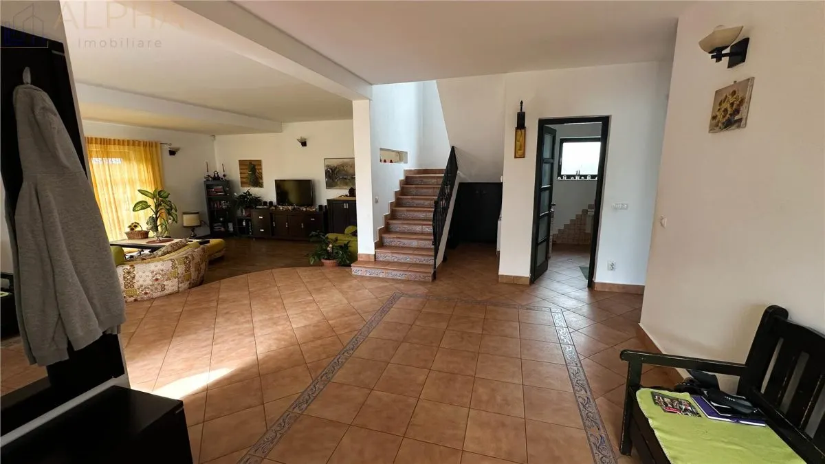 Casa Spatioasa 5 Camere, 325mp utili si Foisor, Teren 534mp - foto 17
