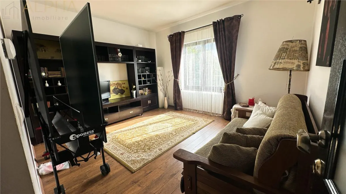 Casa Spatioasa 5 Camere, 325mp utili si Foisor, Teren 534mp - foto 18