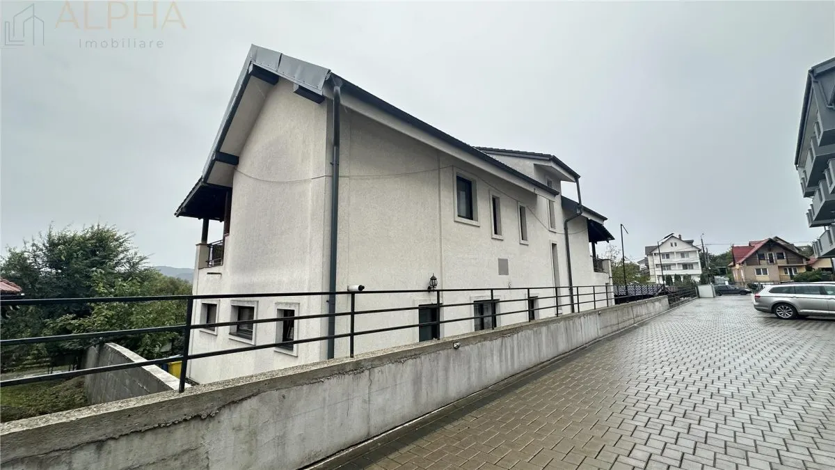 Casa Spatioasa 5 Camere, 325mp utili si Foisor, Teren 534mp - foto 4