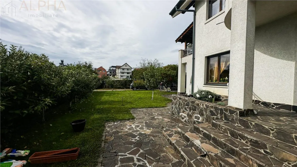 Casa Spatioasa 5 Camere, 325mp utili si Foisor, Teren 534mp - foto 7