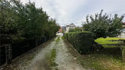 Casa Spatioasa 5 Camere, 325mp utili si Foisor, Teren 534mp - foto 10