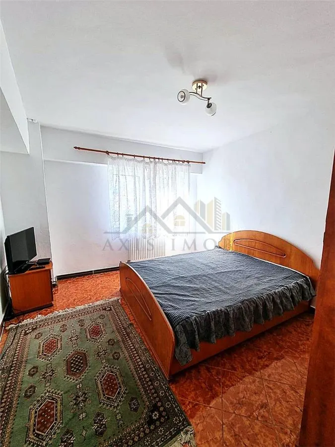 Exclusivitate !!! Apartament 4 camere conf 1 dec zona Ultracentral - foto 2