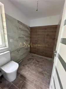 Vanzare apartament 3 camere - foto 11