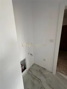 Vanzare apartament 3 camere - foto 4
