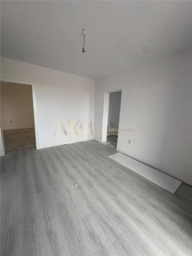 Vanzare apartament 3 camere - foto 7