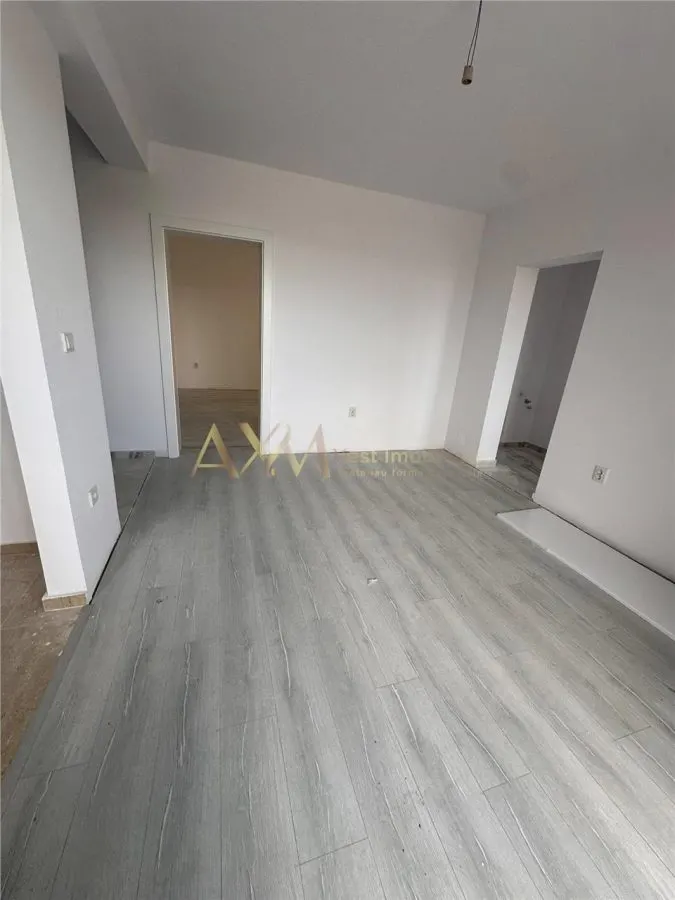 Vanzare apartament 3 camere - foto 9
