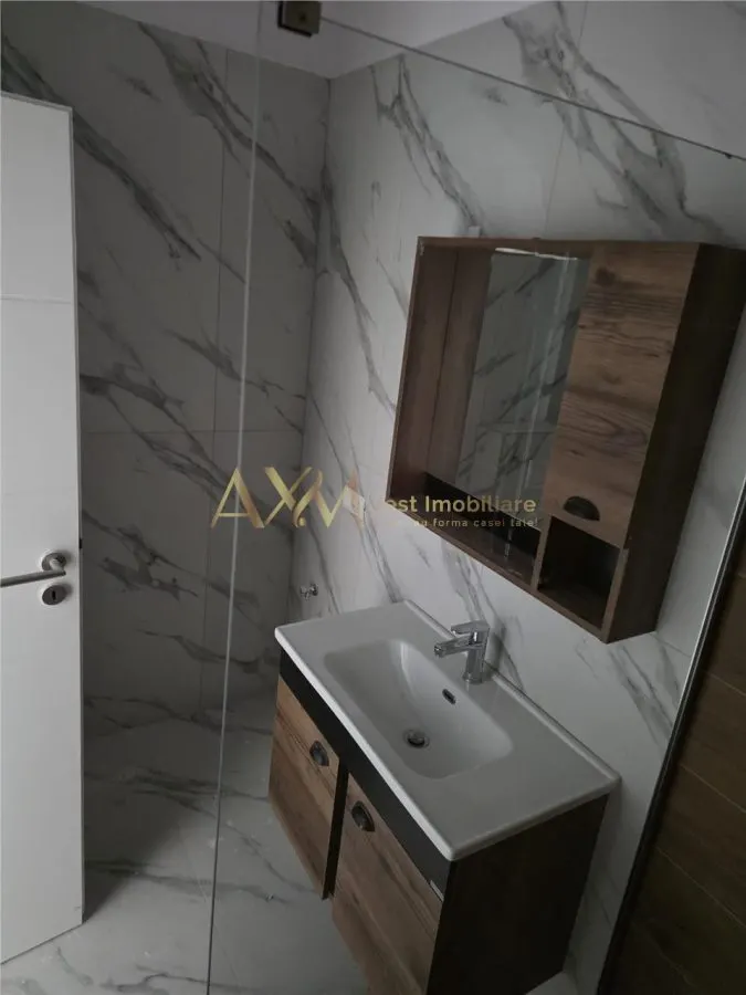 Vanzare apartament 2 camere - foto 3