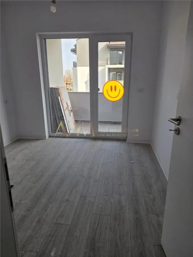 Vanzare apartament 2 camere - foto 4