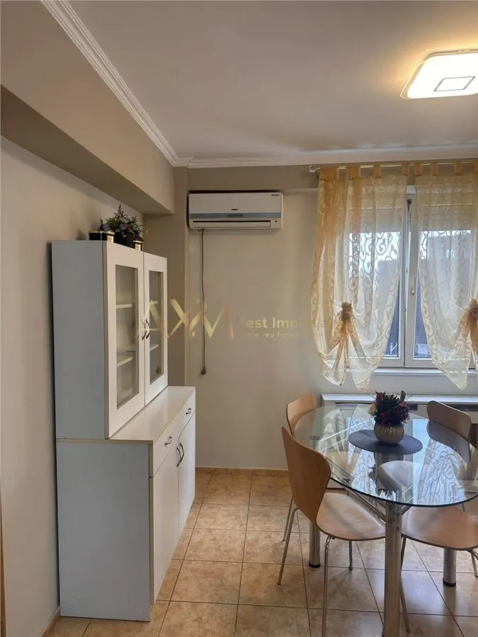 Vanzare apartament 3 camere - foto 4