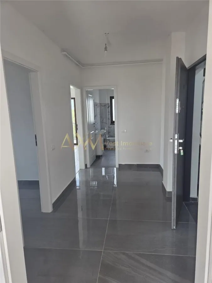 Vanzare apartament 2 camere - foto 2