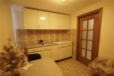 Vila eleganta cu piscina, teren generos si finisaje de calitate - foto 14