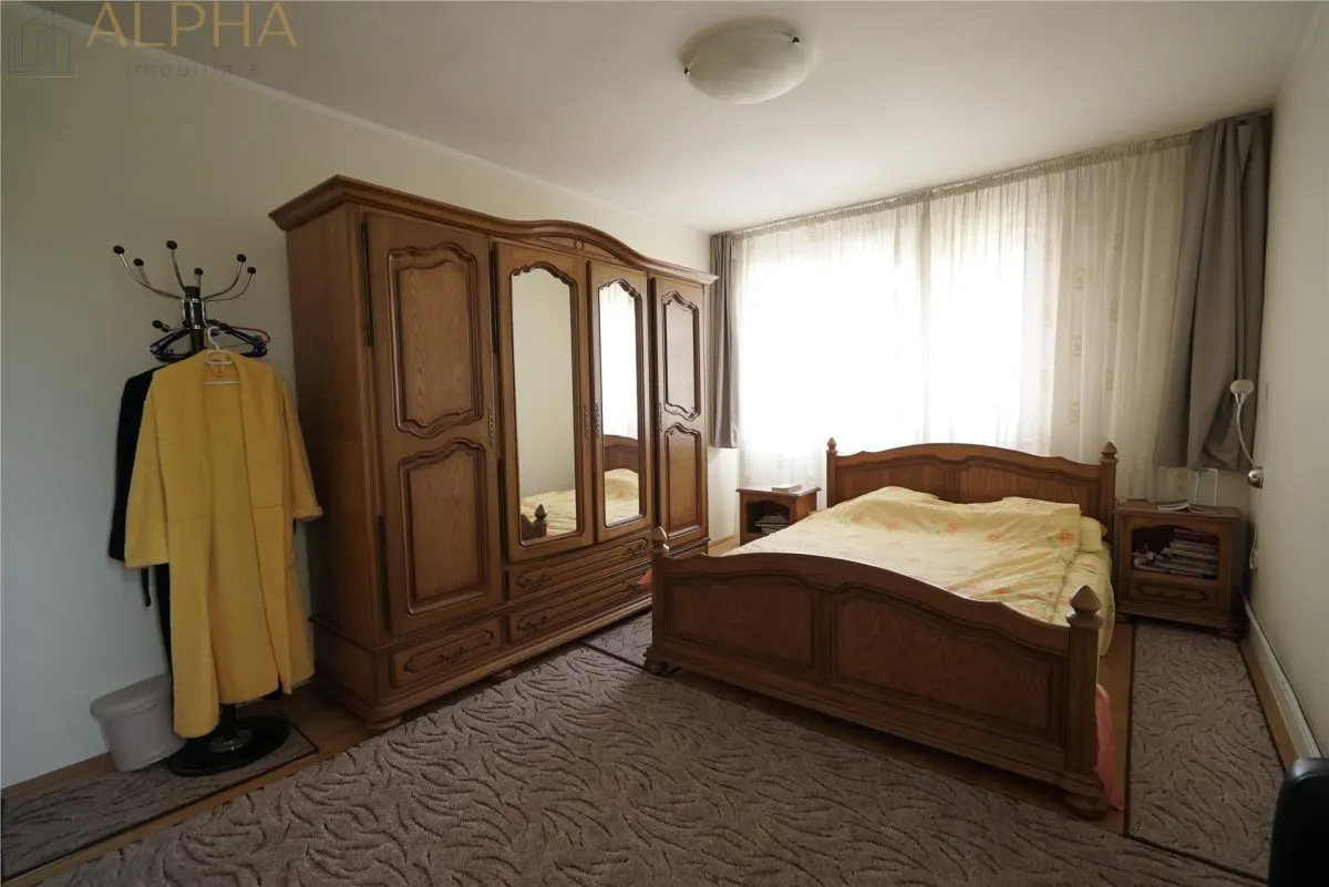 Vila eleganta cu piscina, teren generos si finisaje de calitate - foto 10