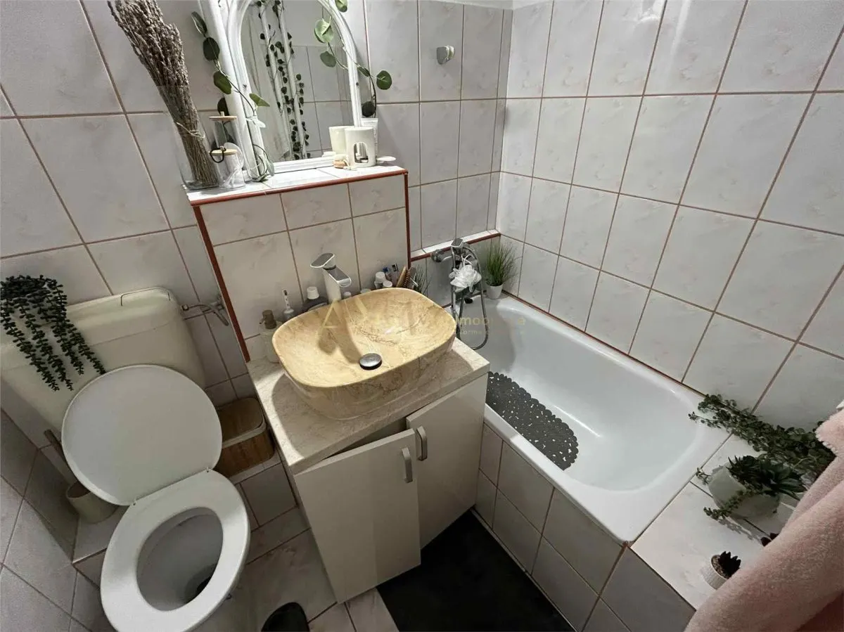 Vanzare apartament 2 camere - foto 9