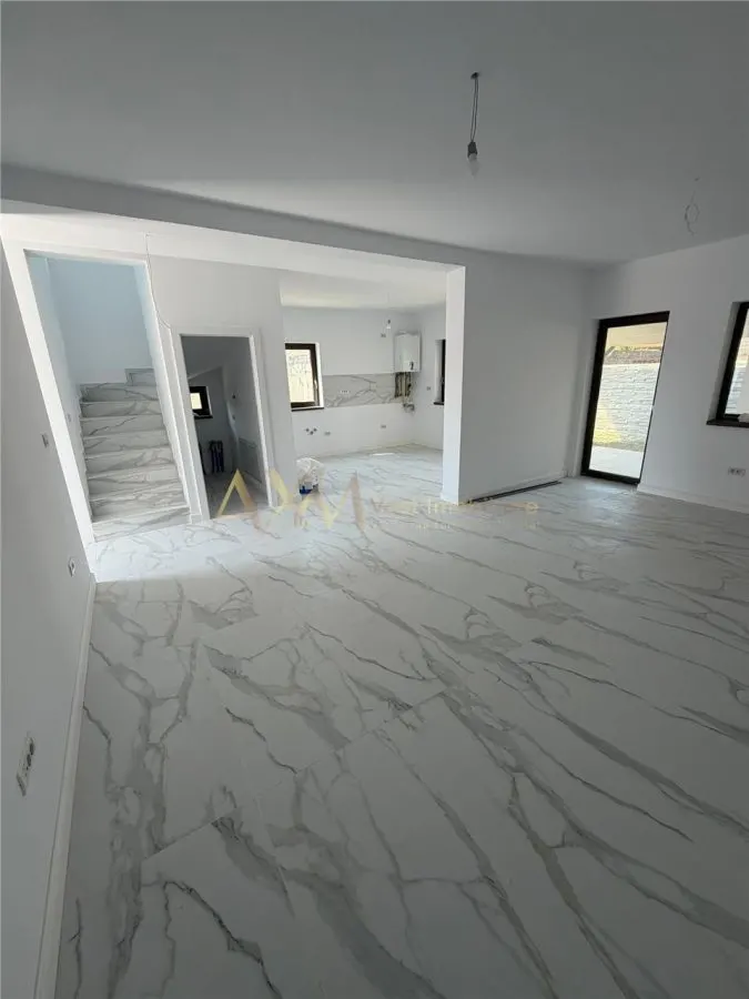 Inchiriere casa 4 camere Giroc - foto 2