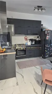 Vanzare apartament 3 camere - Giroc