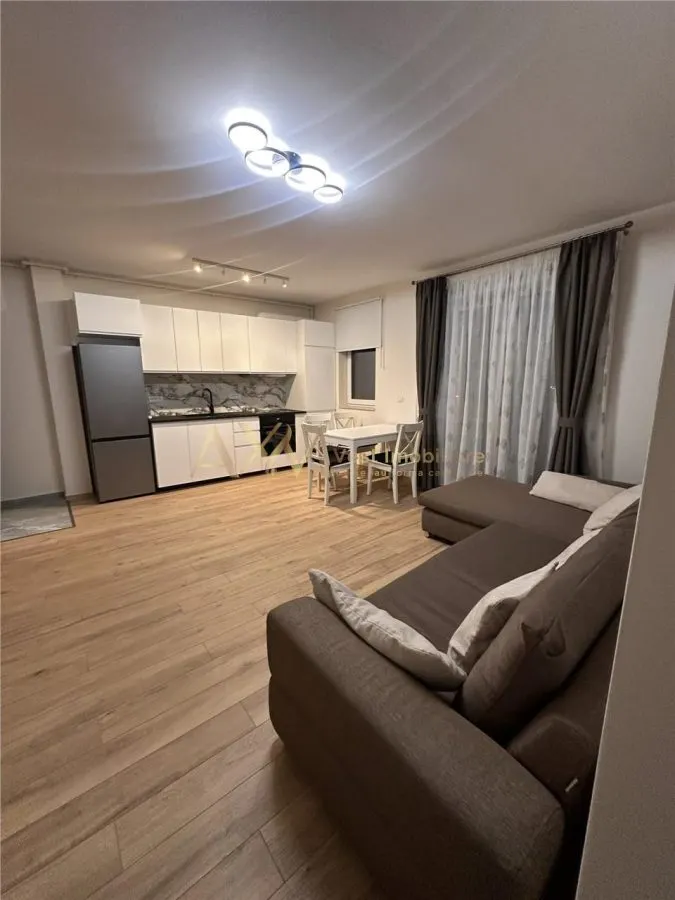 Inchiriere apartament 2 camere - foto 21