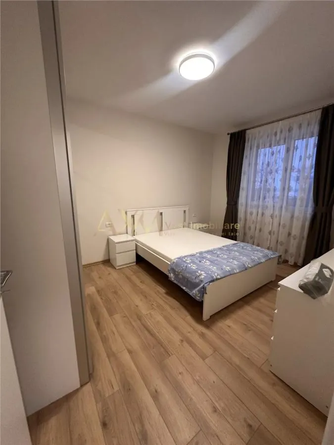 Inchiriere apartament 2 camere - foto 7