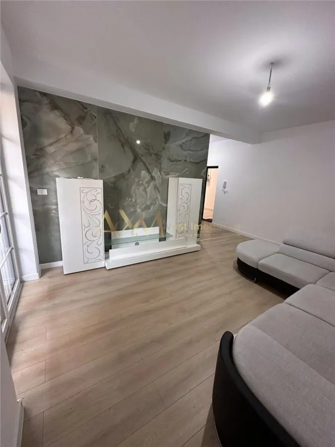 Vanzare apartament 2 camere - foto 9