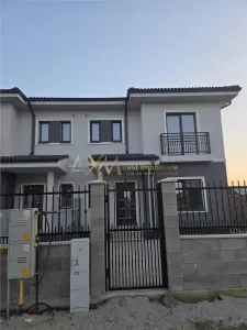 Vanzare 1/2 duplex 5 camere - Giroc