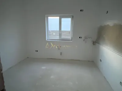 Vanzare 1/2 duplex 5 camere - foto 5