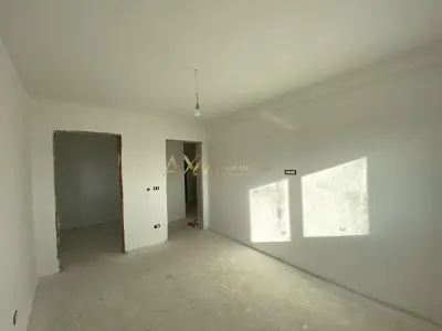 Vanzare 1/2 duplex 5 camere - foto 6