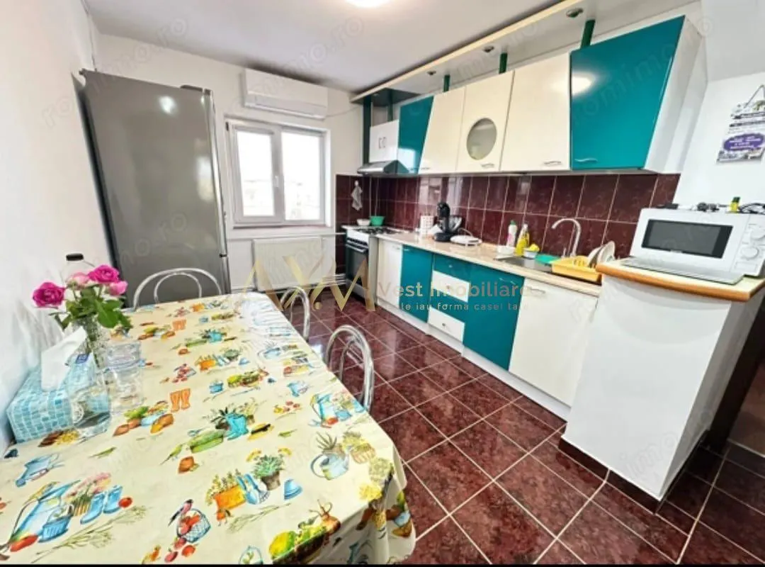Vanzare apartament 3 camere - foto 6