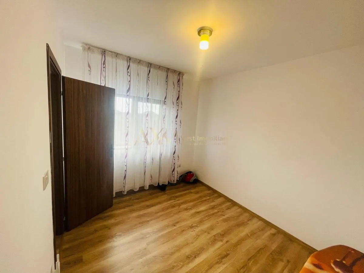 Casa cu 4 camere de vanzare in DUMBRAVITA - foto 13