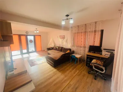 Casa cu 4 camere de vanzare in DUMBRAVITA - foto 6