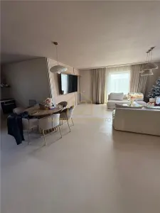 Casa deosebita cu 3 camere 7,5 ari - foto 2