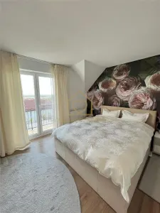Casa cu 4 camere si garaj - foto 9