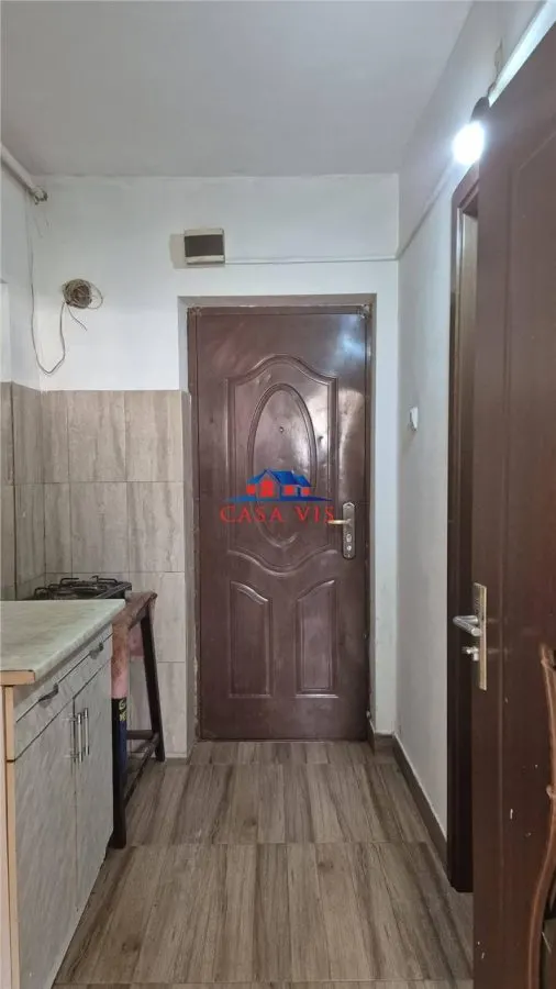 Garsoniera in Onesti 0742 801 123, parter, 19500 euro - foto 16