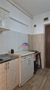 Garsoniera in Onesti 0742 801 123, parter, 19500 euro - foto 8