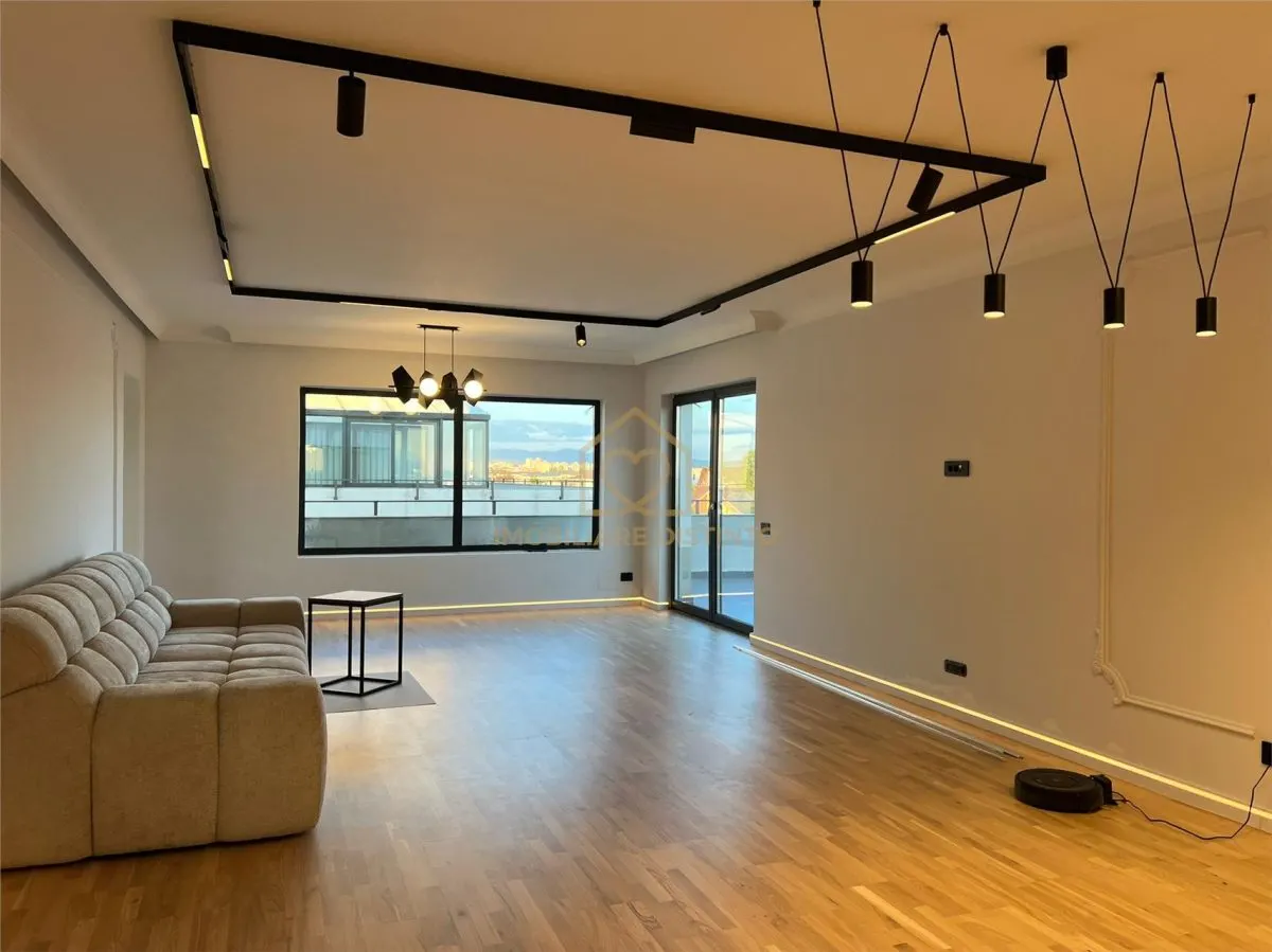 EXCLUSIVITATE!!! Penthouse exclusivist cu 5 camere si terasa - foto 1