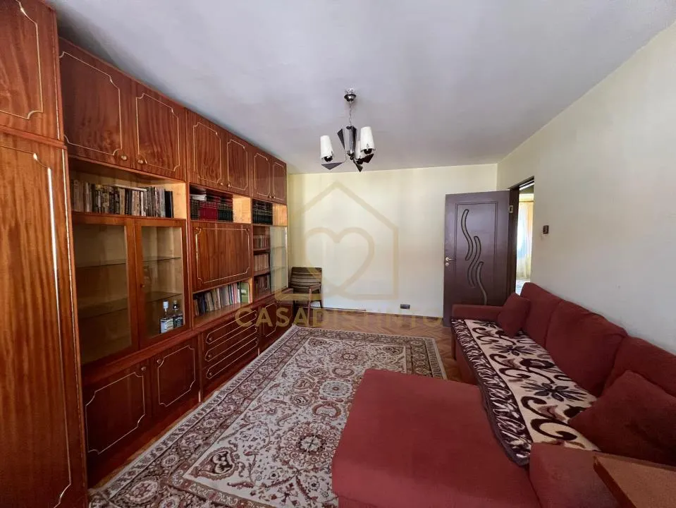Apartament cu 4 camere Ultracentral - foto 2