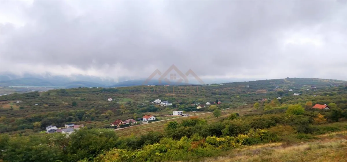 Teren intravilan – 12,4 ari, deschidere 30 m – zona SCCP, Zalau - foto 1