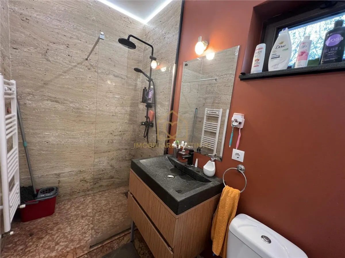 Casa si garaj cu 4 camere - foto 11