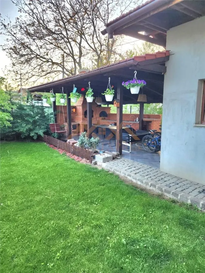 Villa de Vanzare / Proprietate Exclusiva in Zona Centrala a Zalaului - foto 18