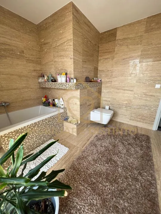 Penthouse de lux cu 6 camere, 3 locuri de parcare, zona Europa - foto 13