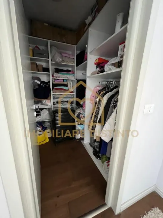Penthouse de lux cu 6 camere, 3 locuri de parcare, zona Europa - foto 6