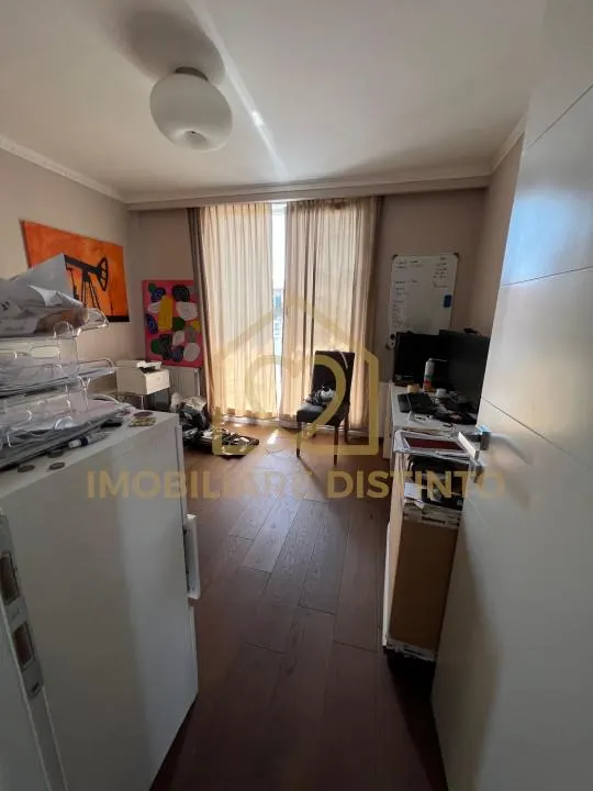 Penthouse de lux cu 6 camere, 3 locuri de parcare, zona Europa - foto 7