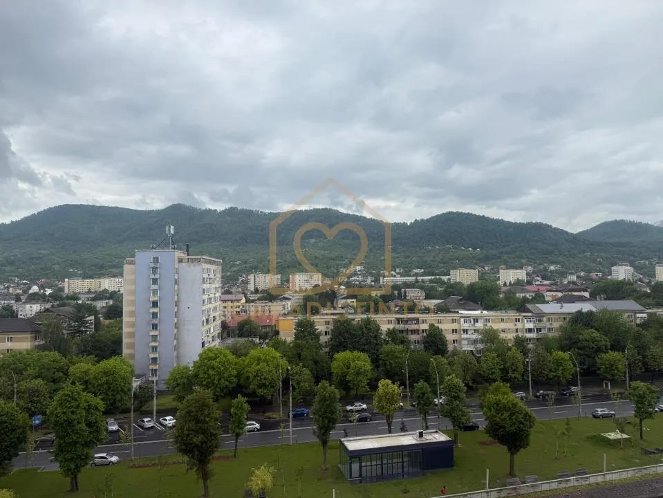 Apartament cu 3 camere finisat zona Cosbuc - foto 6