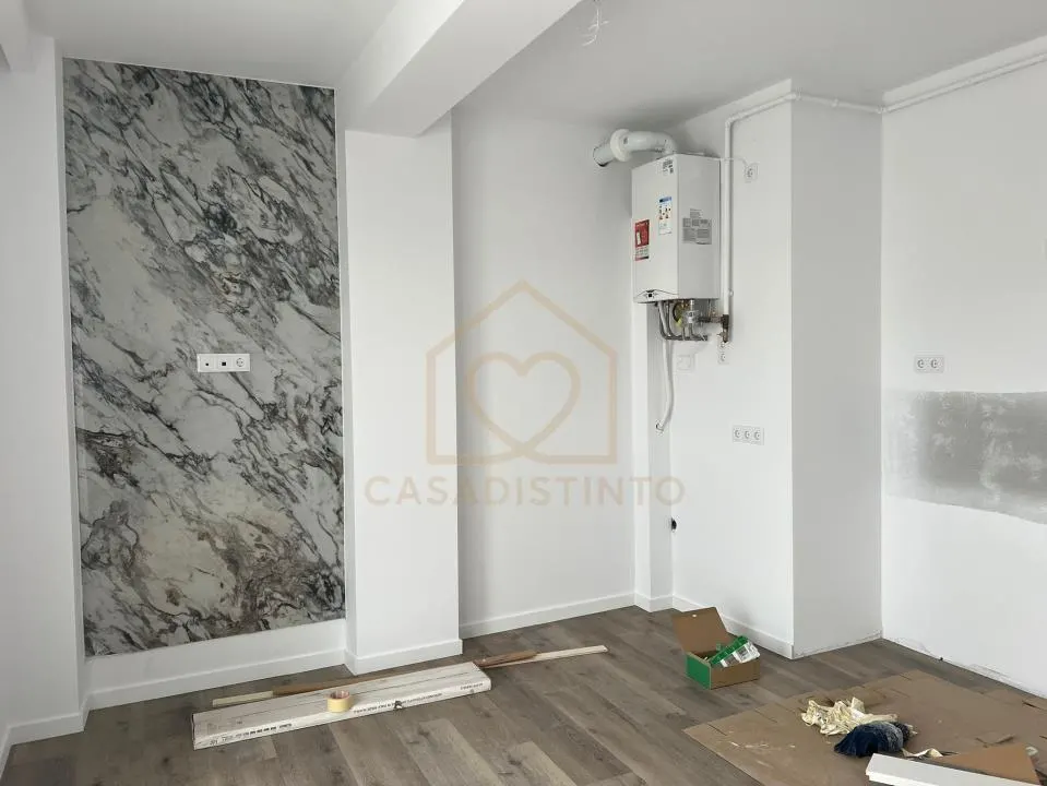 Apartament cu 3 camere zona Catedrala Bloc Nou - foto 14