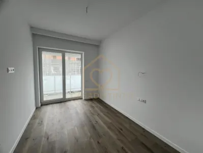 Apartament cu 3 camere zona Catedrala Bloc Nou - foto 8