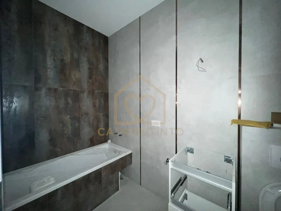 Apartament cu 3 camere zona Catedrala Bloc Nou - foto 9