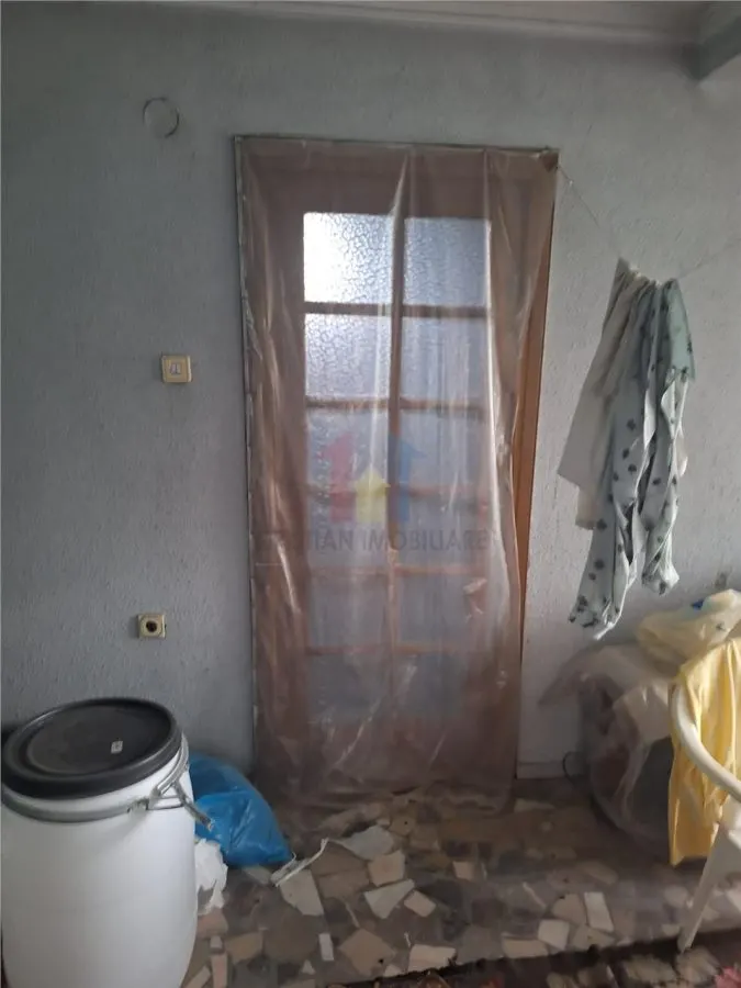 Vila S+P+1+M  8 cam Teren 971 mp, Sup. construita 410 zona Dorobanti > C.Galati mp - foto 24