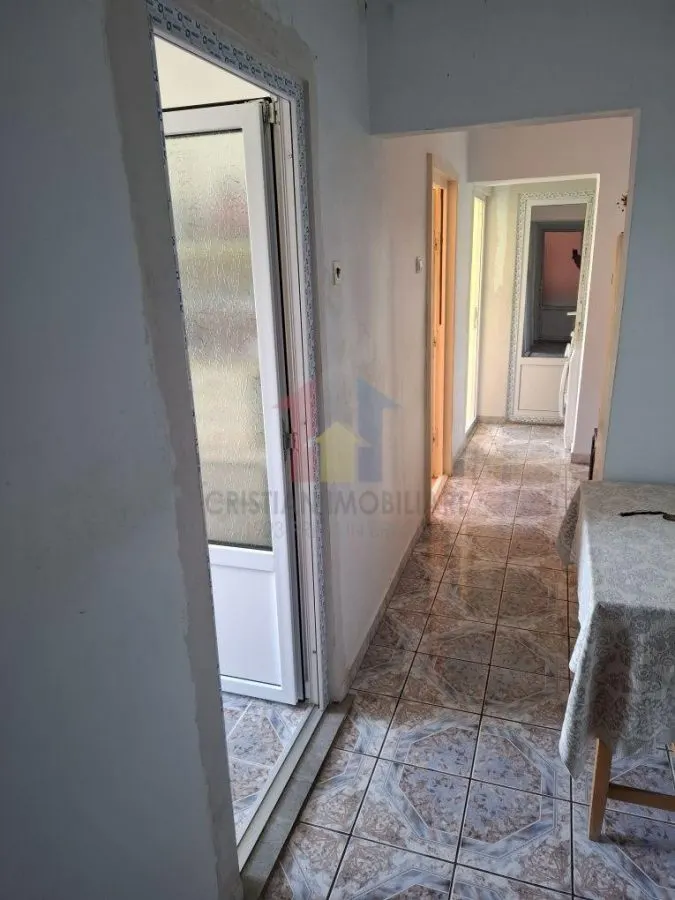 3 camere DECOMANDAT, 67 mp, 2 bai, Viziru 1 - Pistruiatu - foto 7