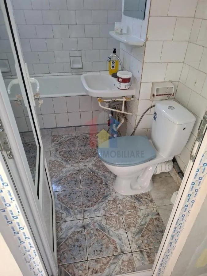 3 camere DECOMANDAT, 67 mp, 2 bai, Viziru 1 - Pistruiatu - foto 9
